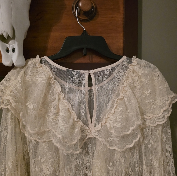 Torrid New Lace Ruffle Long Sleeve Blouse Birch Size 3x - Picture 10 of 14